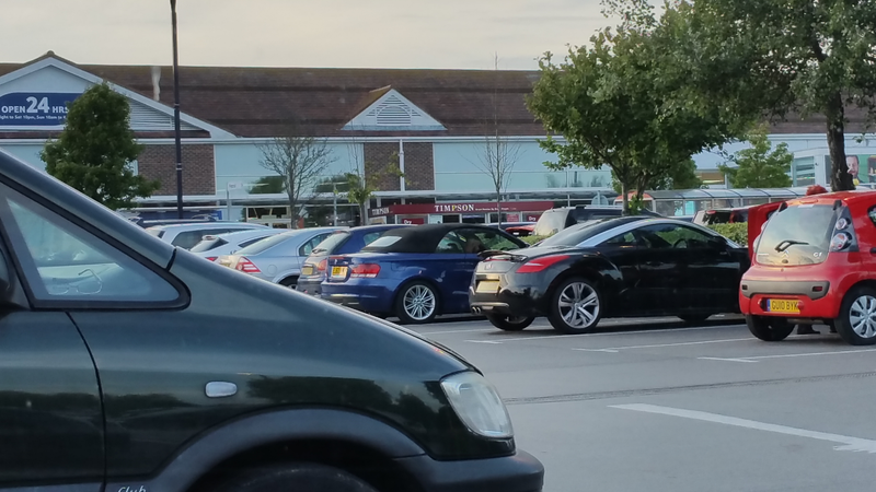 Illustration for article titled Unobtainable (to US) Coupés at Tesco